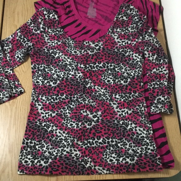 B51 Bundle of 2 Animal Print Max Rave Semi Sheer T-Shirt & Wetseal Top Size XL - Picture 5 of 7